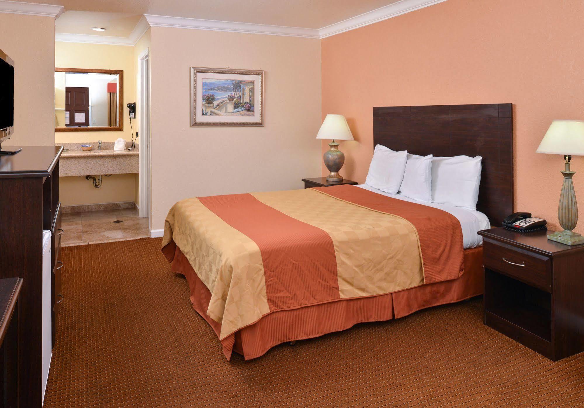 Americas Best Value Inn Sunnyvale Buitenkant foto