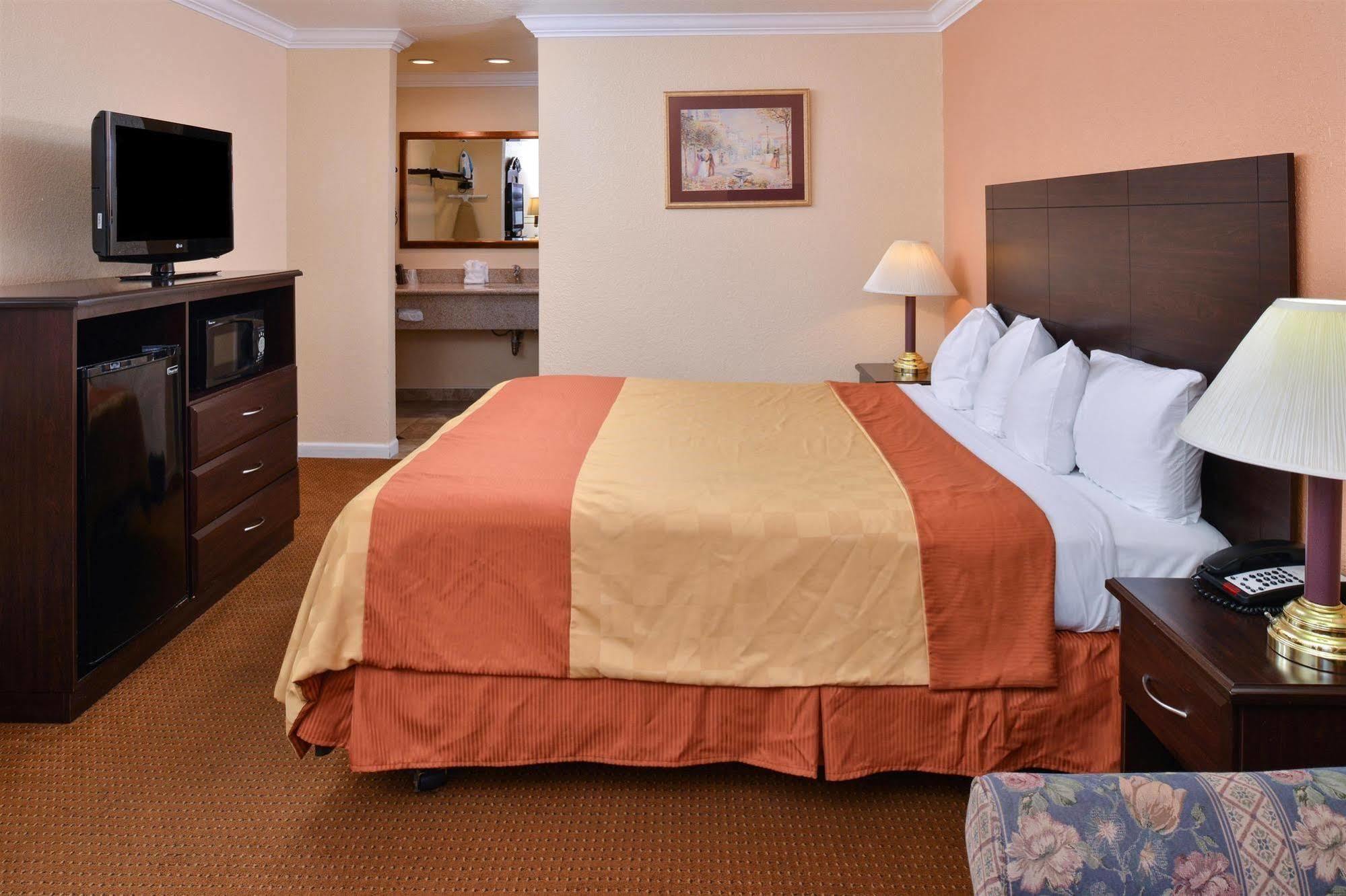 Americas Best Value Inn Sunnyvale Buitenkant foto